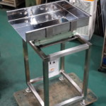 ☆チョコレートバイブレーション①☆振動させて出来上がったチョコレートを落とす装置