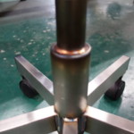 職人さん専用椅子④これ全部脚の部分一本一本切って溶接で付けての手作業なのですね…物を一から作るとは本当に大変なことです!そして綺麗…